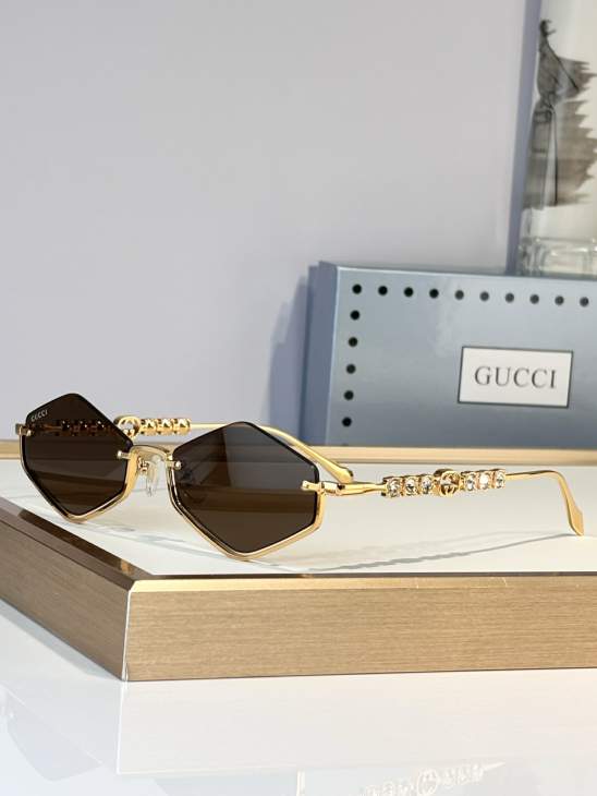 Picture of Gucci Sunglasses _SKUfw80238858fw